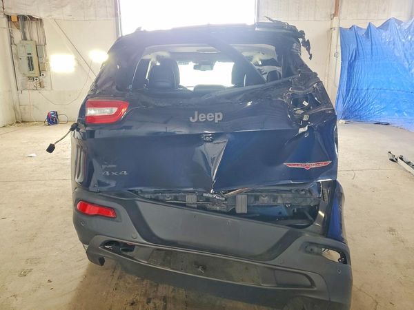 2016 JEEP CHEROKEE TRAILHAWK 4X4