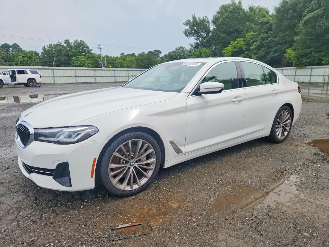 2022 BMW 530
