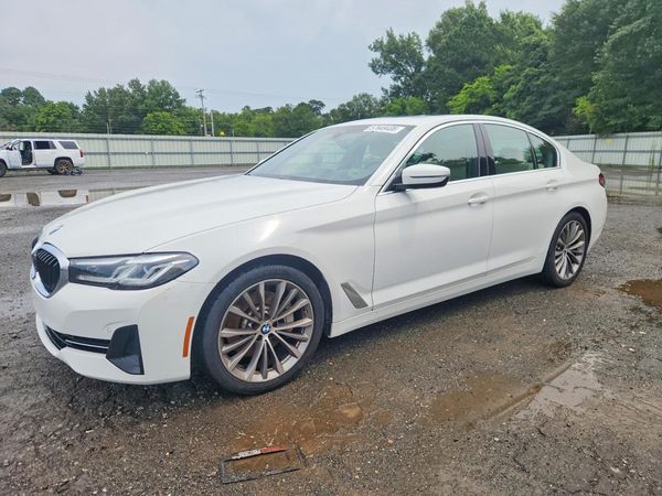 2022 BMW 530