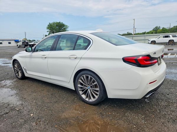 2022 BMW 530