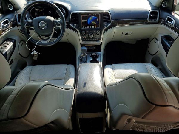 2017 JEEP GRAND CHEROKEE Summit