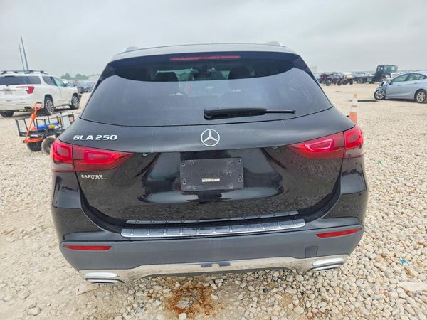 2021 MERCEDES-BENZ GLA GLA250-4M