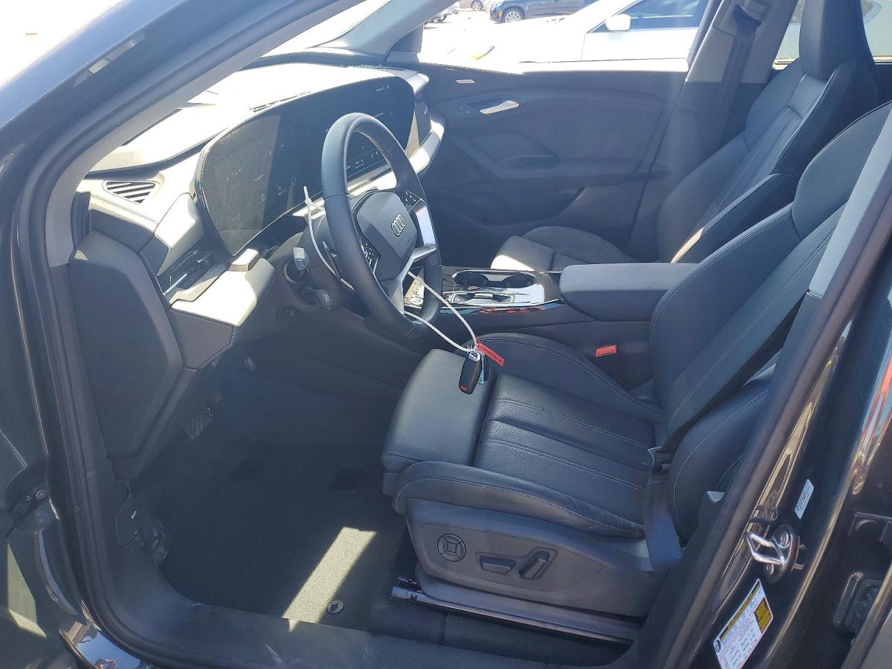 2025 AUDI Q6 E-TRON