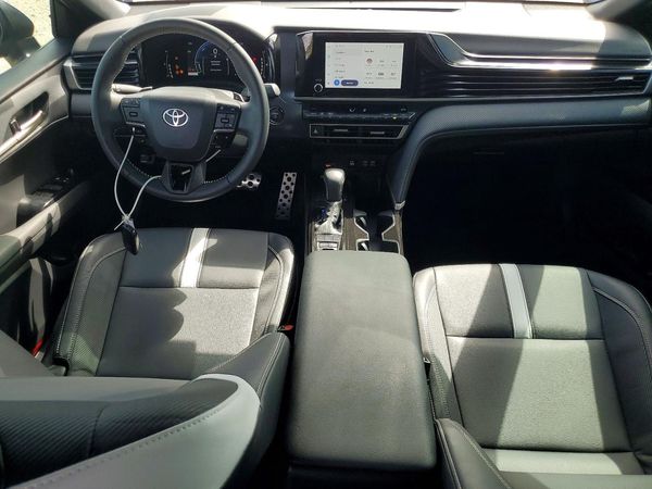 2025 TOYOTA CAMRY
