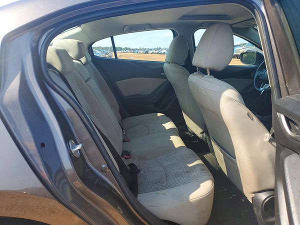 2015 MAZDA 3 Touring/GS