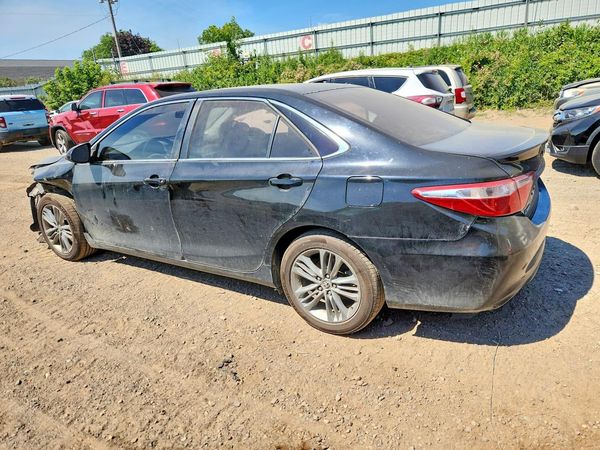 2015 TOYOTA CAMRY