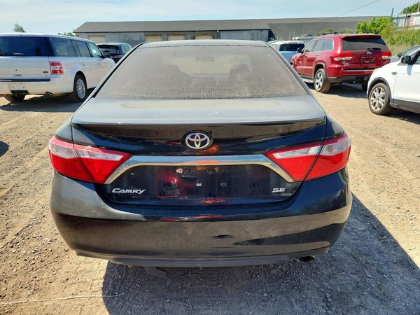 2015 TOYOTA CAMRY