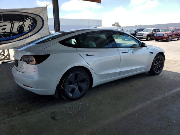 2021 TESLA MODEL 3