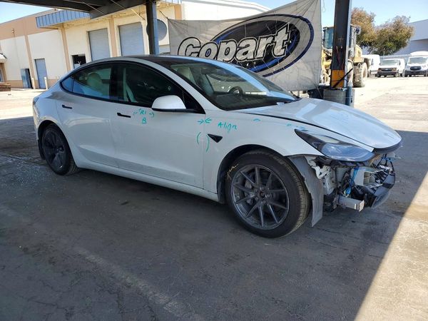 2021 TESLA MODEL 3