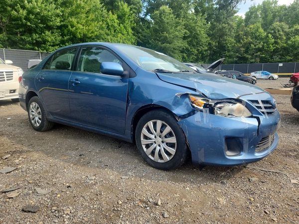 2013 TOYOTA COROLLA
