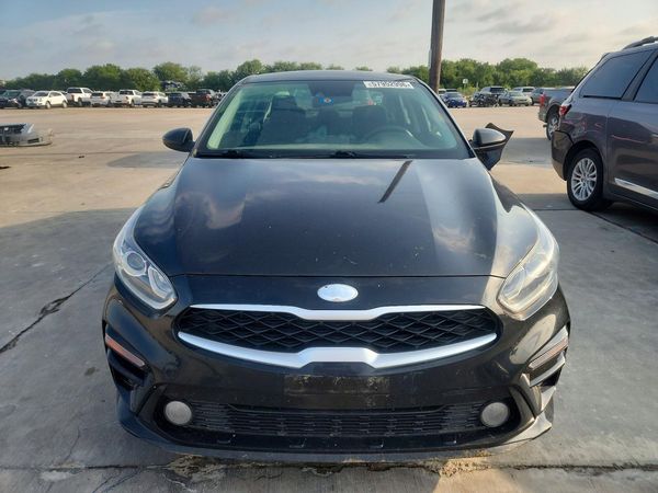 2021 KIA FORTE FE, LXS