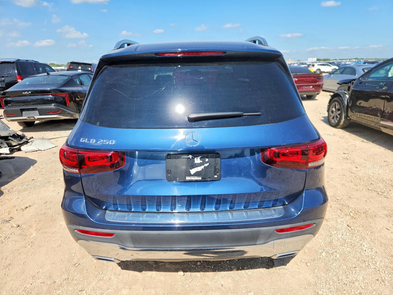 2022 MERCEDES-BENZ GLB GLB250