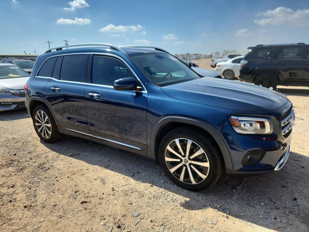 2022 MERCEDES-BENZ GLB GLB250