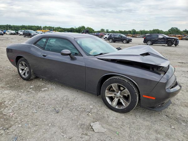 2016 DODGE CHALLENGER SXT