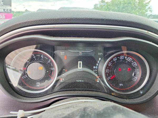2016 DODGE CHALLENGER SXT