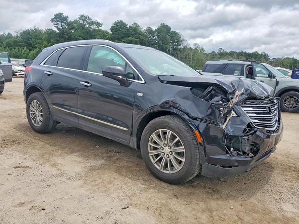 2018 CADILLAC XT5 Luxury