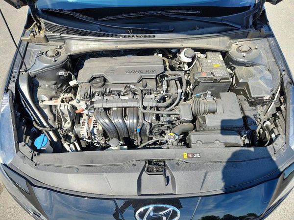 2022 HYUNDAI ELANTRA SEL w/Convenience Pkg