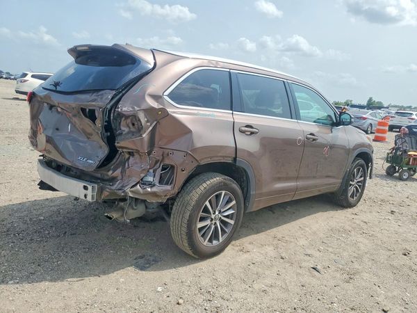 2018 TOYOTA HIGHLANDER SE/XLE