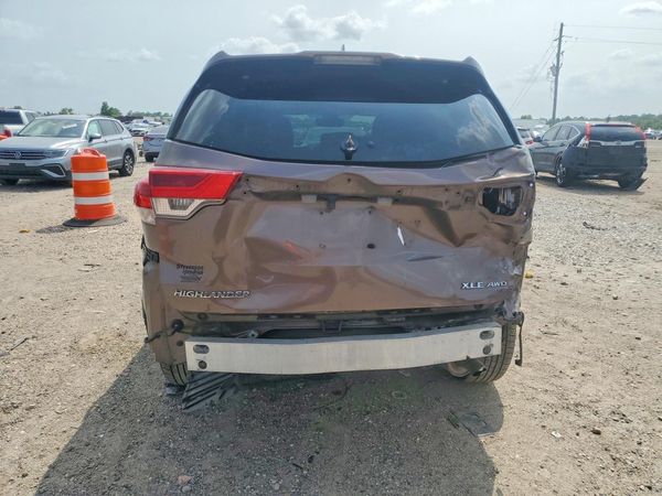 2018 TOYOTA HIGHLANDER SE/XLE