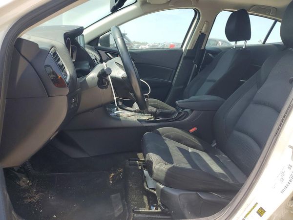 2016 MAZDA 3