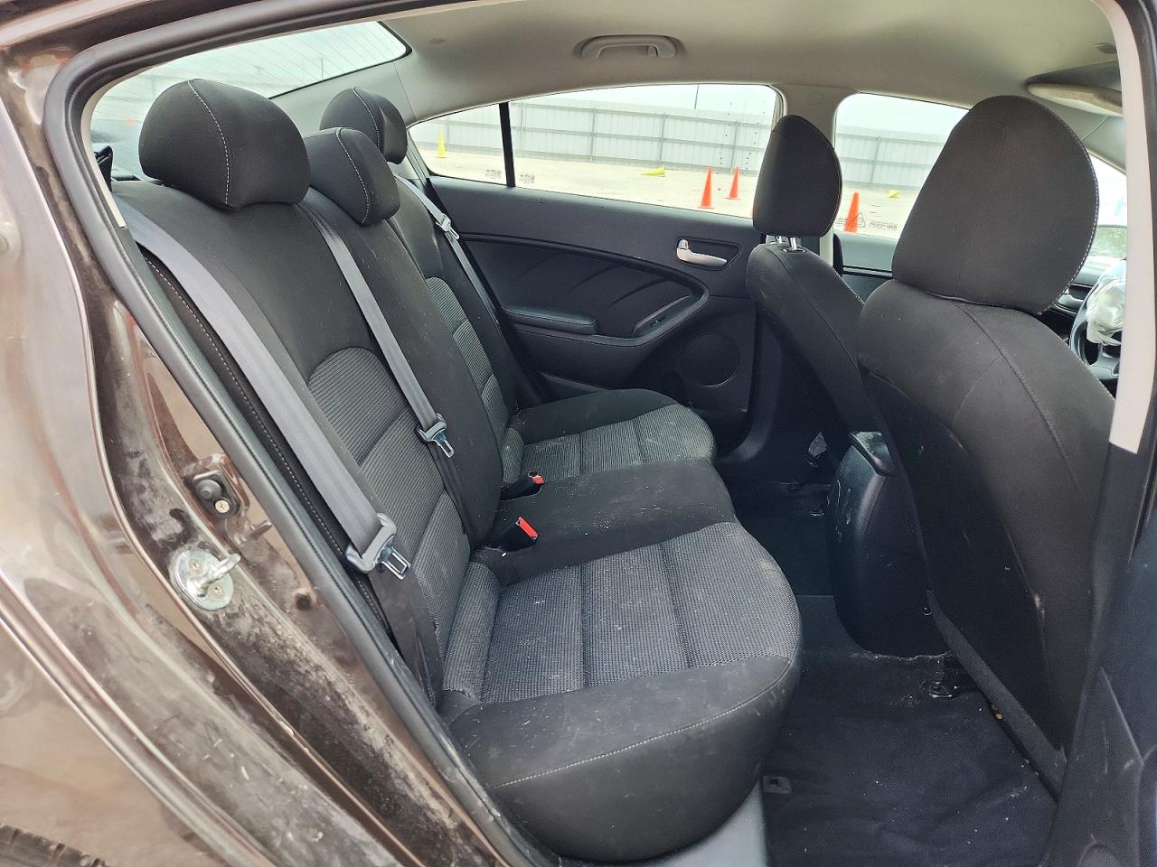 2017 KIA FORTE LX Base
