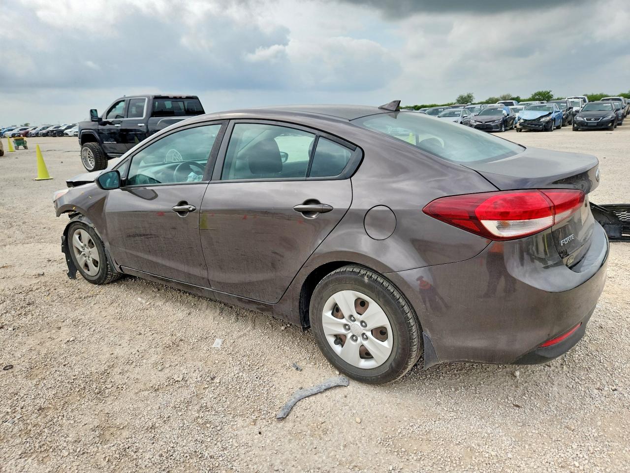 2017 KIA FORTE LX Base