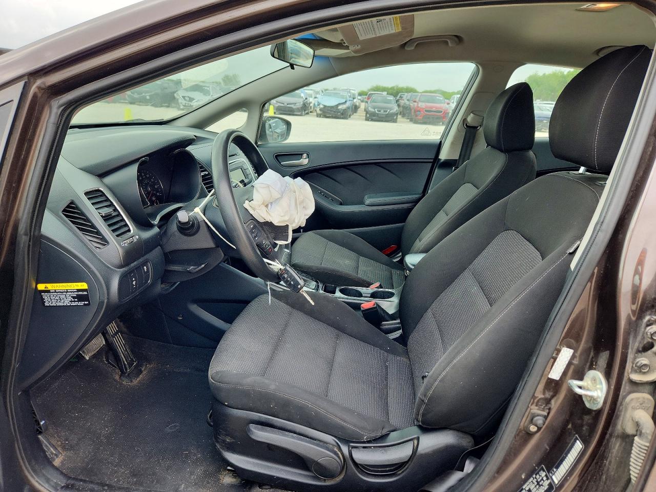 2017 KIA FORTE LX Base