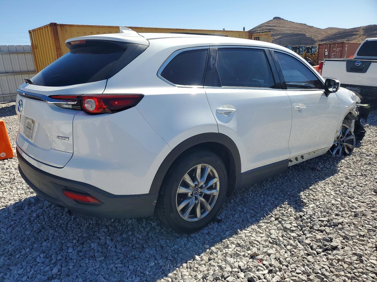 2016 MAZDA CX-9