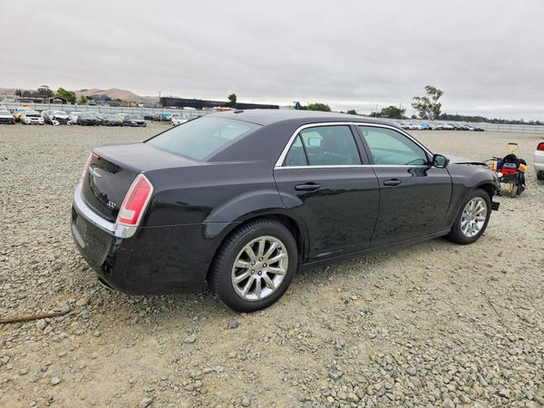 2014 CHRYSLER 300