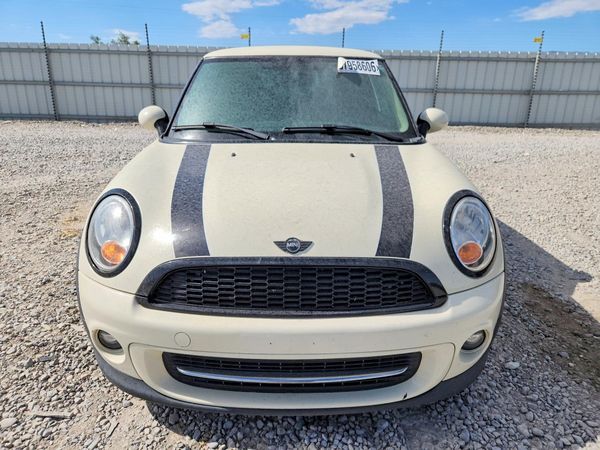 2013 MINI COOPER