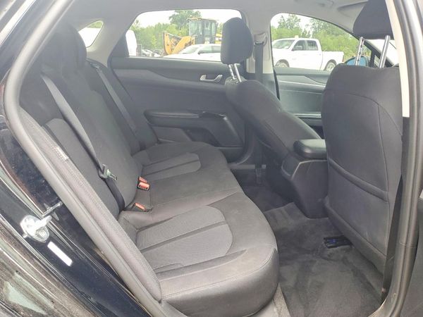 2021 KIA K5 LX