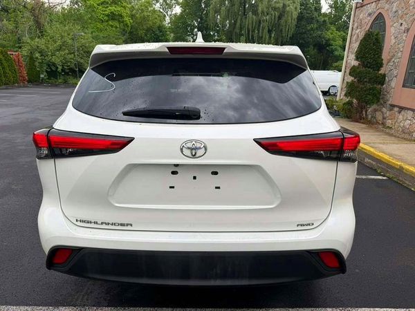 2020 TOYOTA HIGHLANDER L