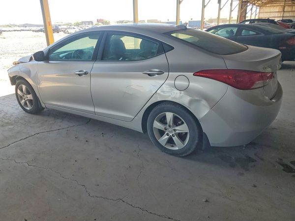 2013 HYUNDAI ELANTRA