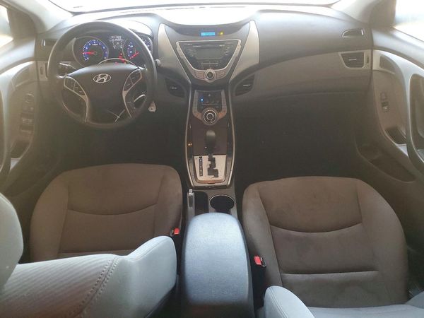 2013 HYUNDAI ELANTRA