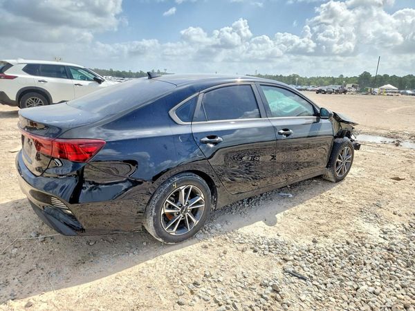 2022 KIA FORTE FE, LXS