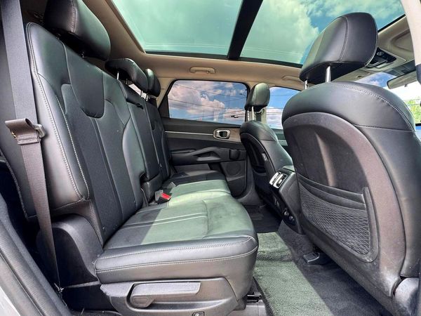 2022 KIA SORENTO