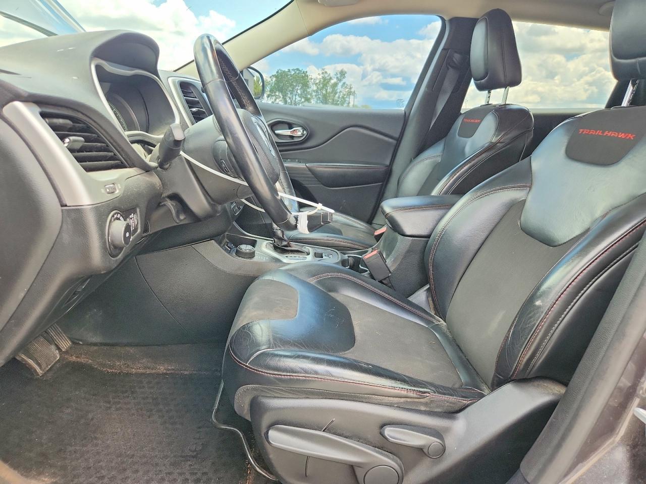 2015 JEEP CHEROKEE TRAILHAWK 4X4