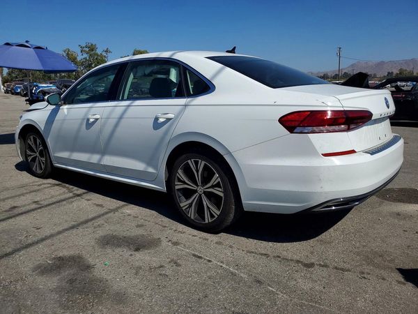 2021 VOLKSWAGEN PASSAT SE