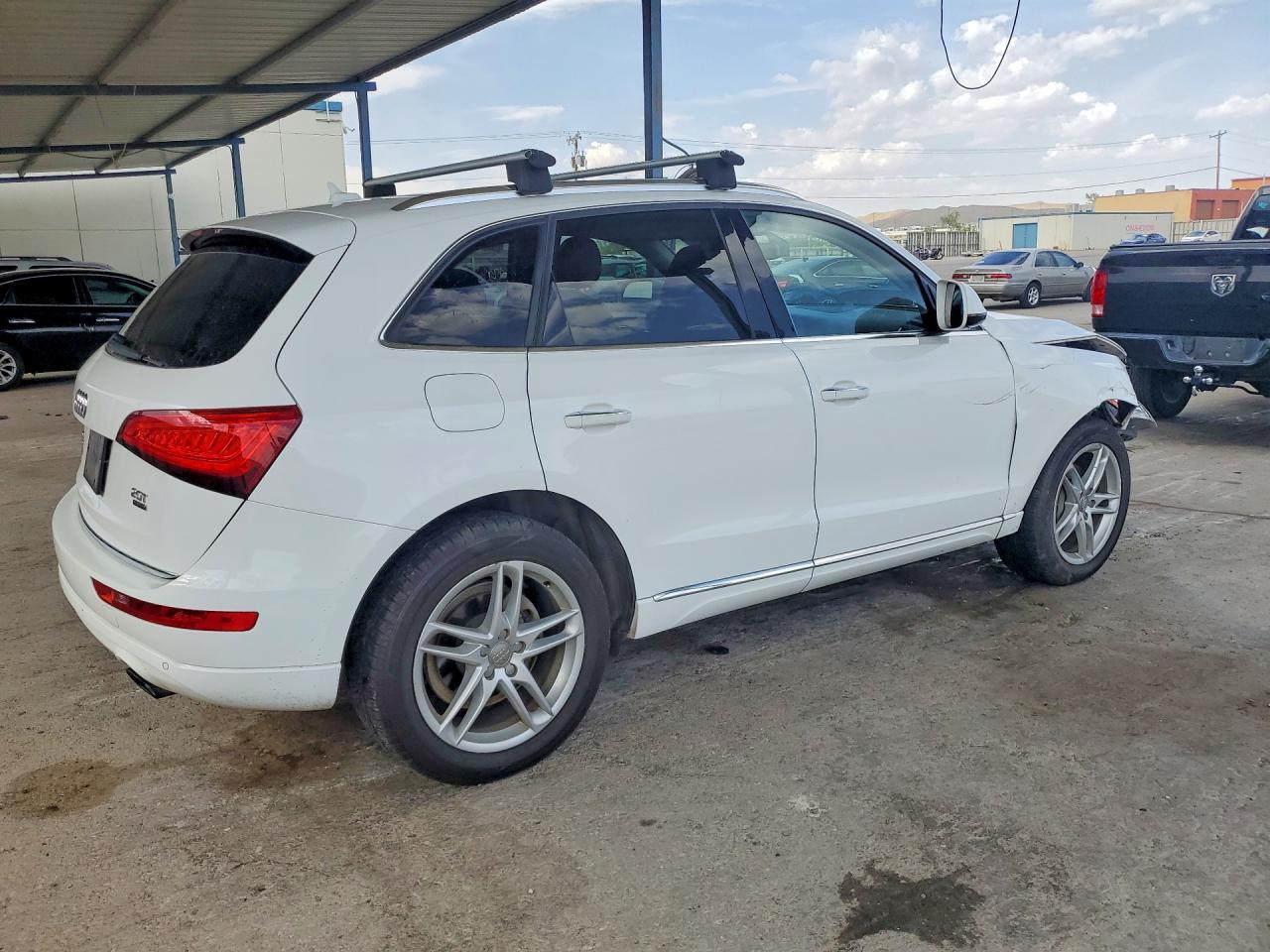 2017 AUDI Q5 quattro Premium