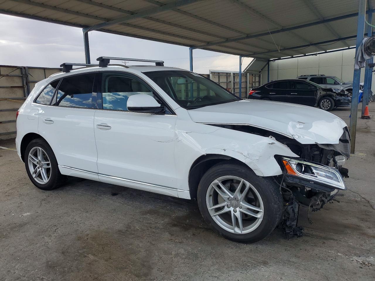 2017 AUDI Q5 quattro Premium
