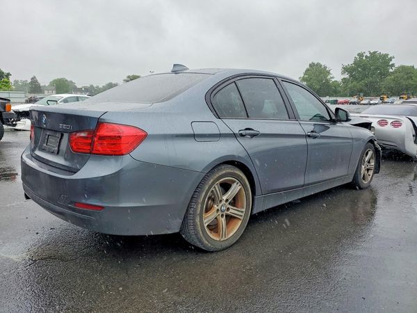 2015 BMW 320 xDrive SA