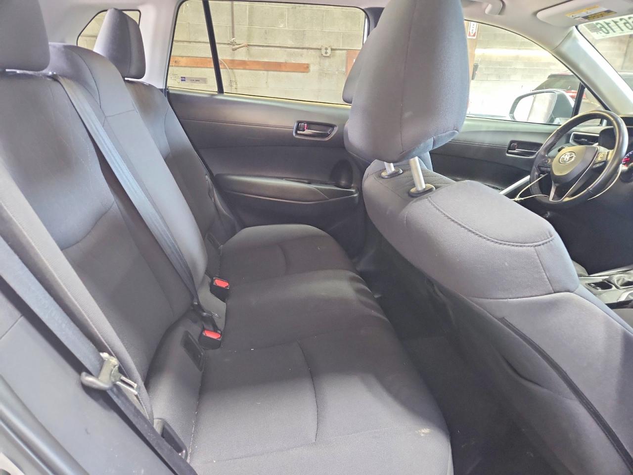2022 TOYOTA COROLLA CROSS LE