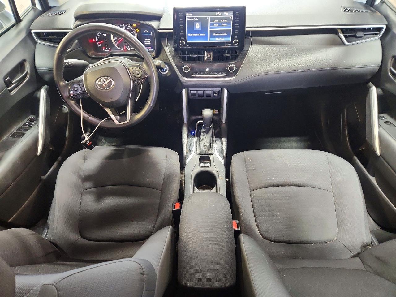 2022 TOYOTA COROLLA CROSS LE