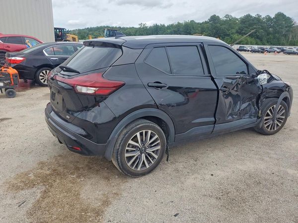 2022 NISSAN KICKS SV