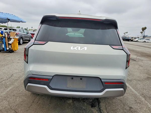 2024 KIA EV9 Light LR