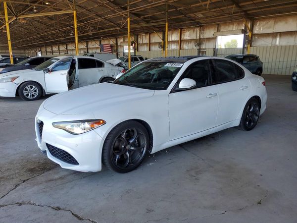 2017 ALFA ROMEO GIULIA TI RWD