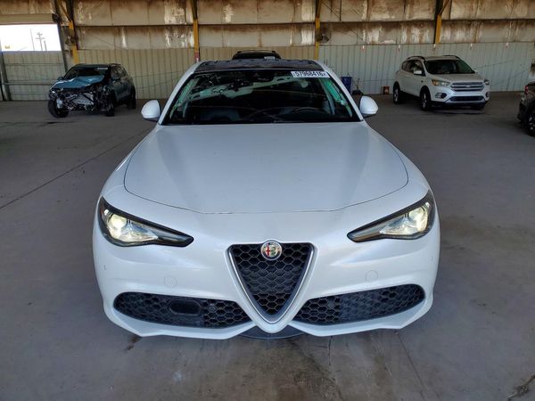 2017 ALFA ROMEO GIULIA TI RWD