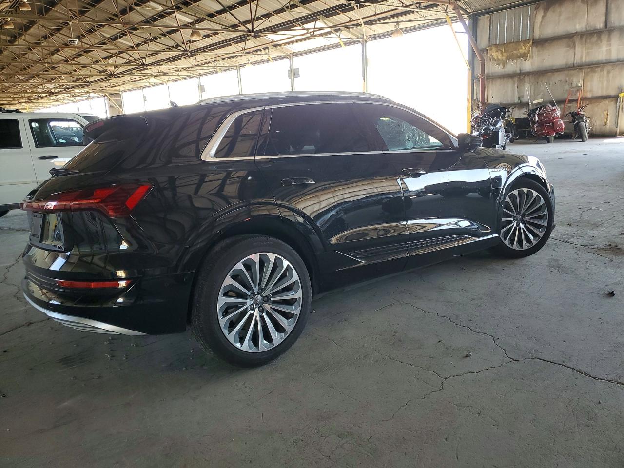 2019 AUDI E-TRON e-tron quattro Prestige