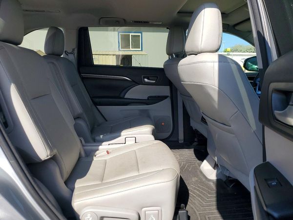 2016 TOYOTA HIGHLANDER Base/Hybrid