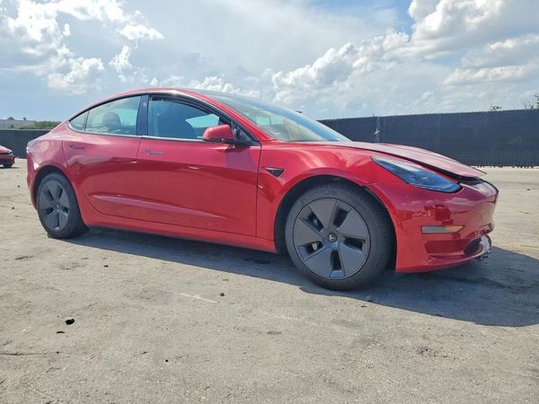 2021 TESLA MODEL 3 — Passenger 3/4